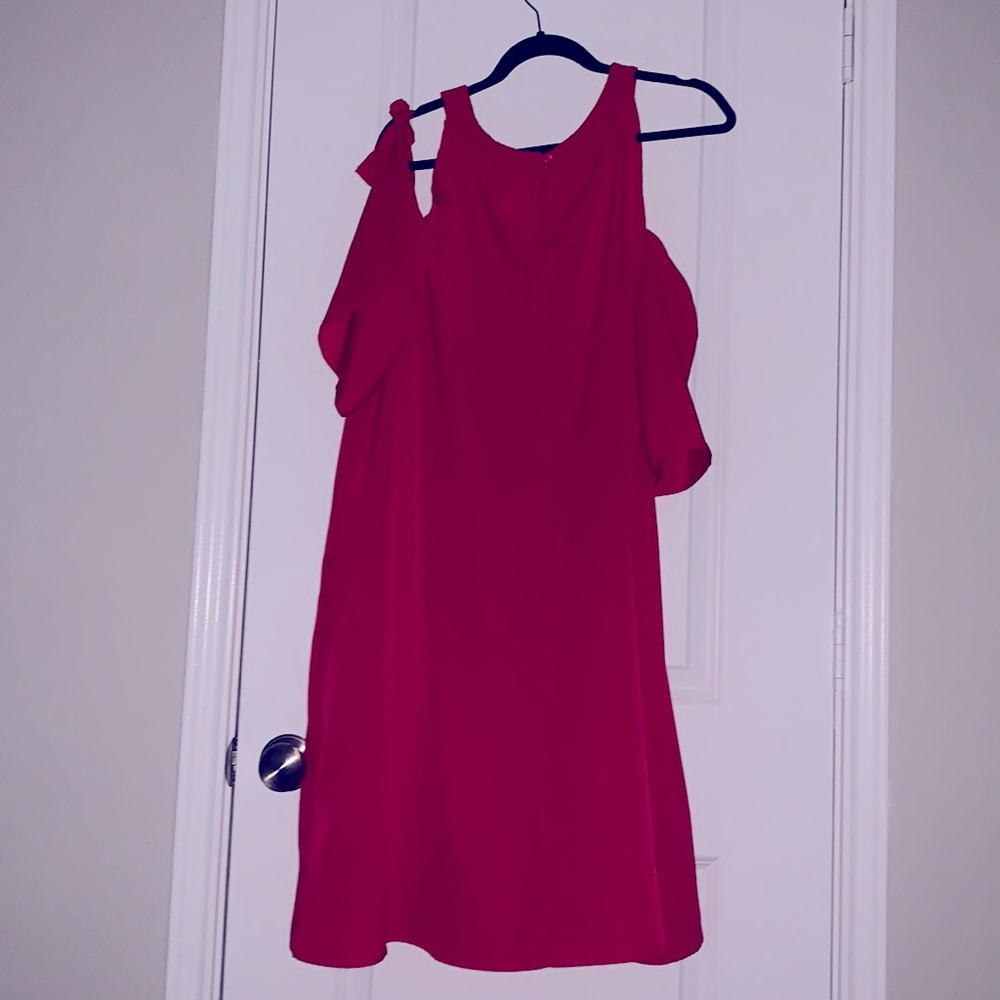 Red Dress - Picture 3 of 4
